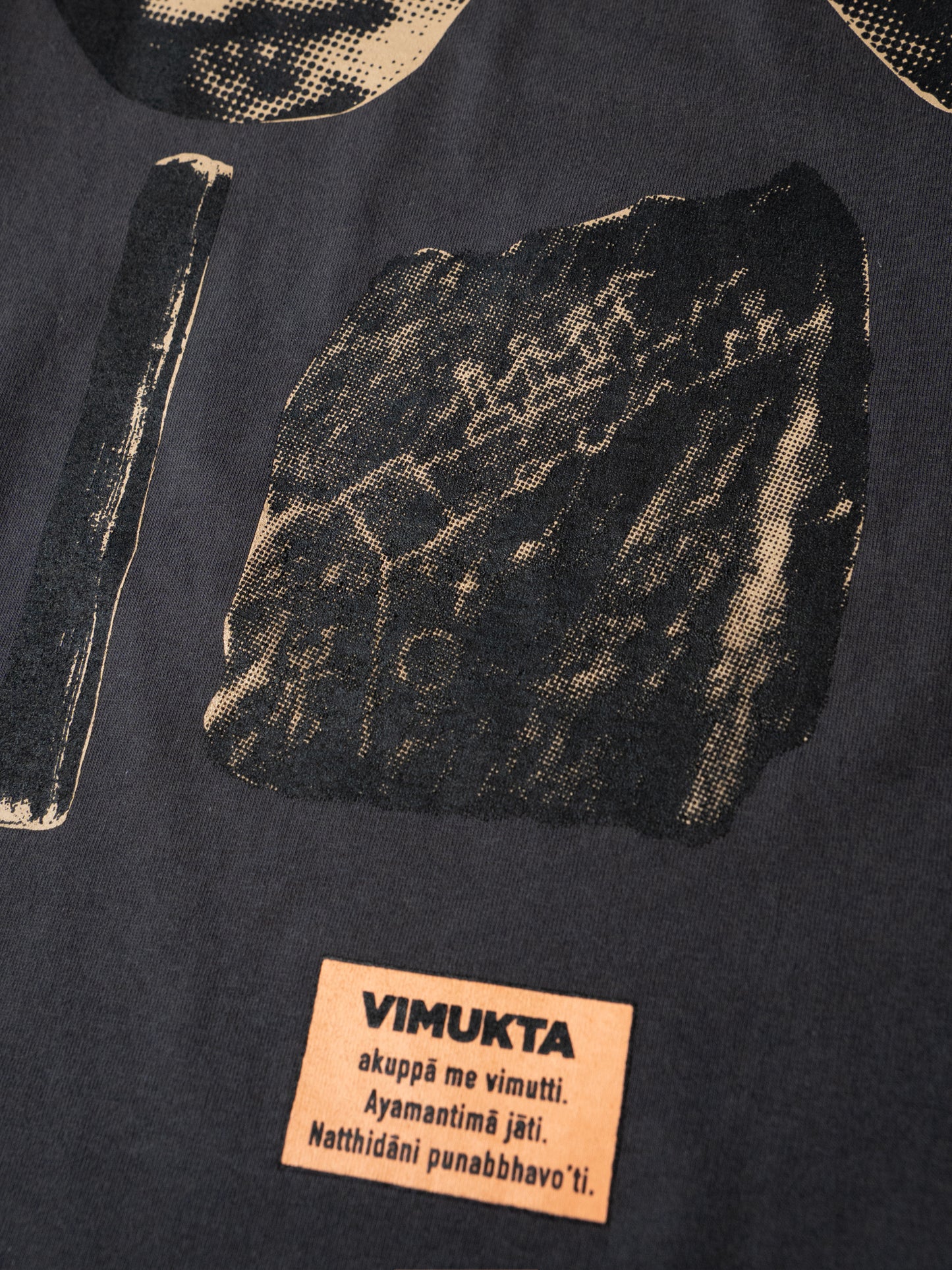 VIMUKTA L/S Tee