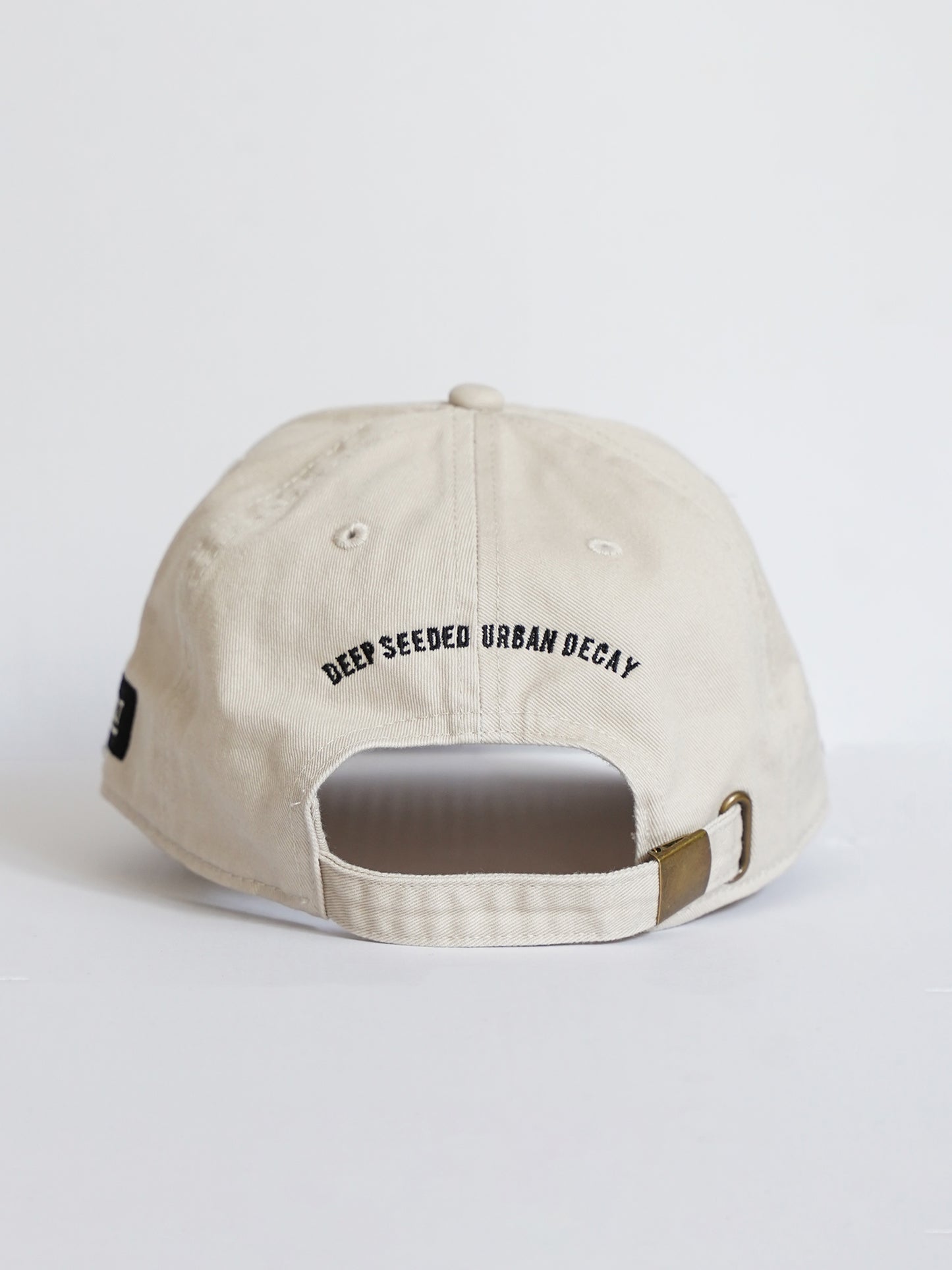 LIVING souvenir cap