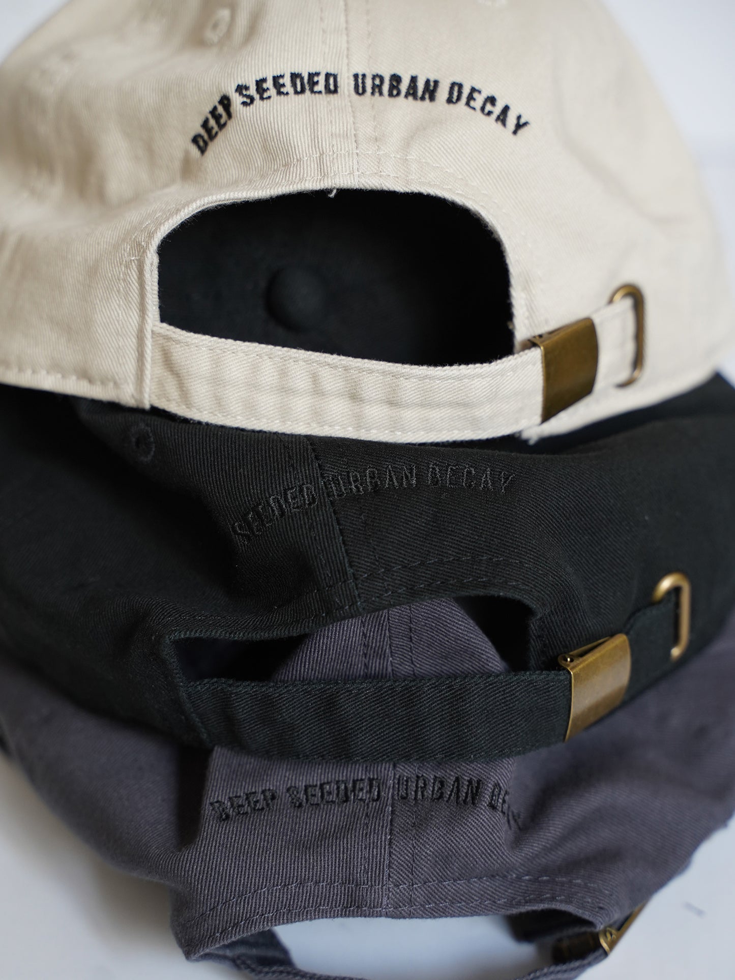LIVING souvenir cap