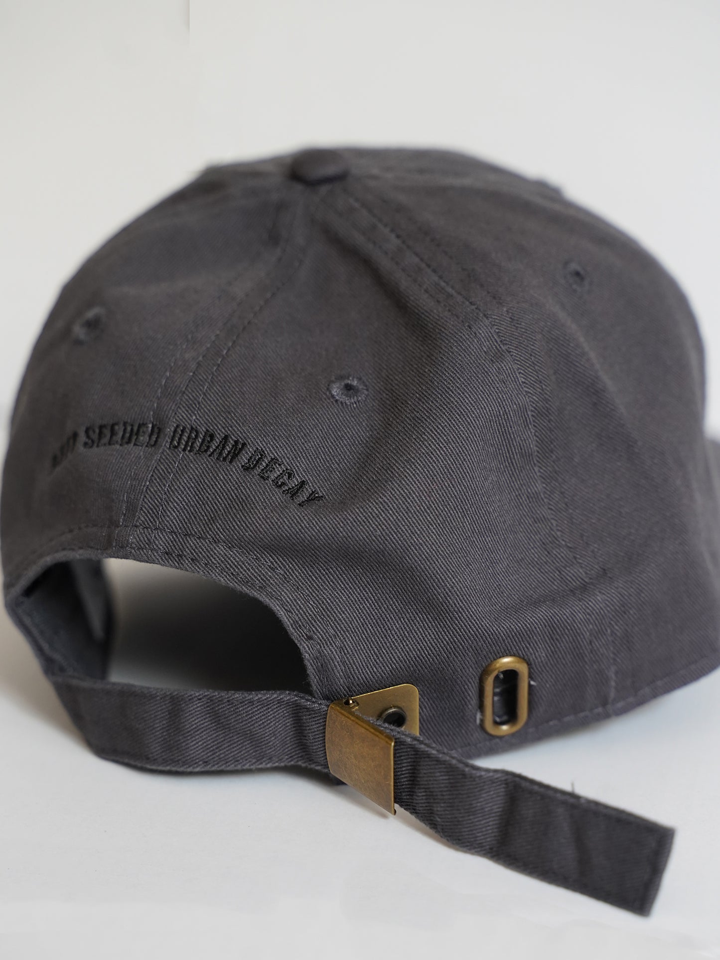 LIVING souvenir cap