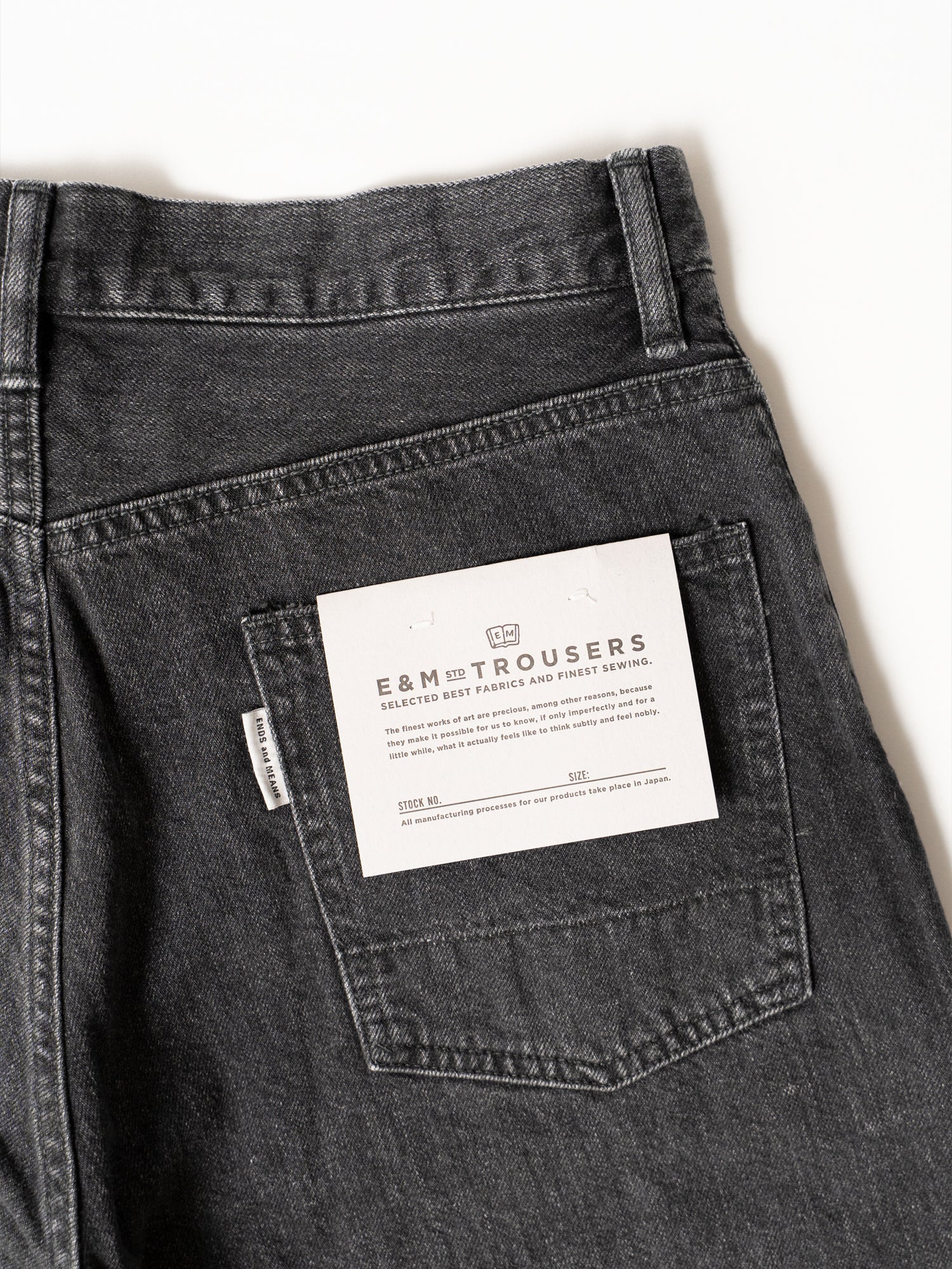 Relaxed fit 5-pocket washed denim