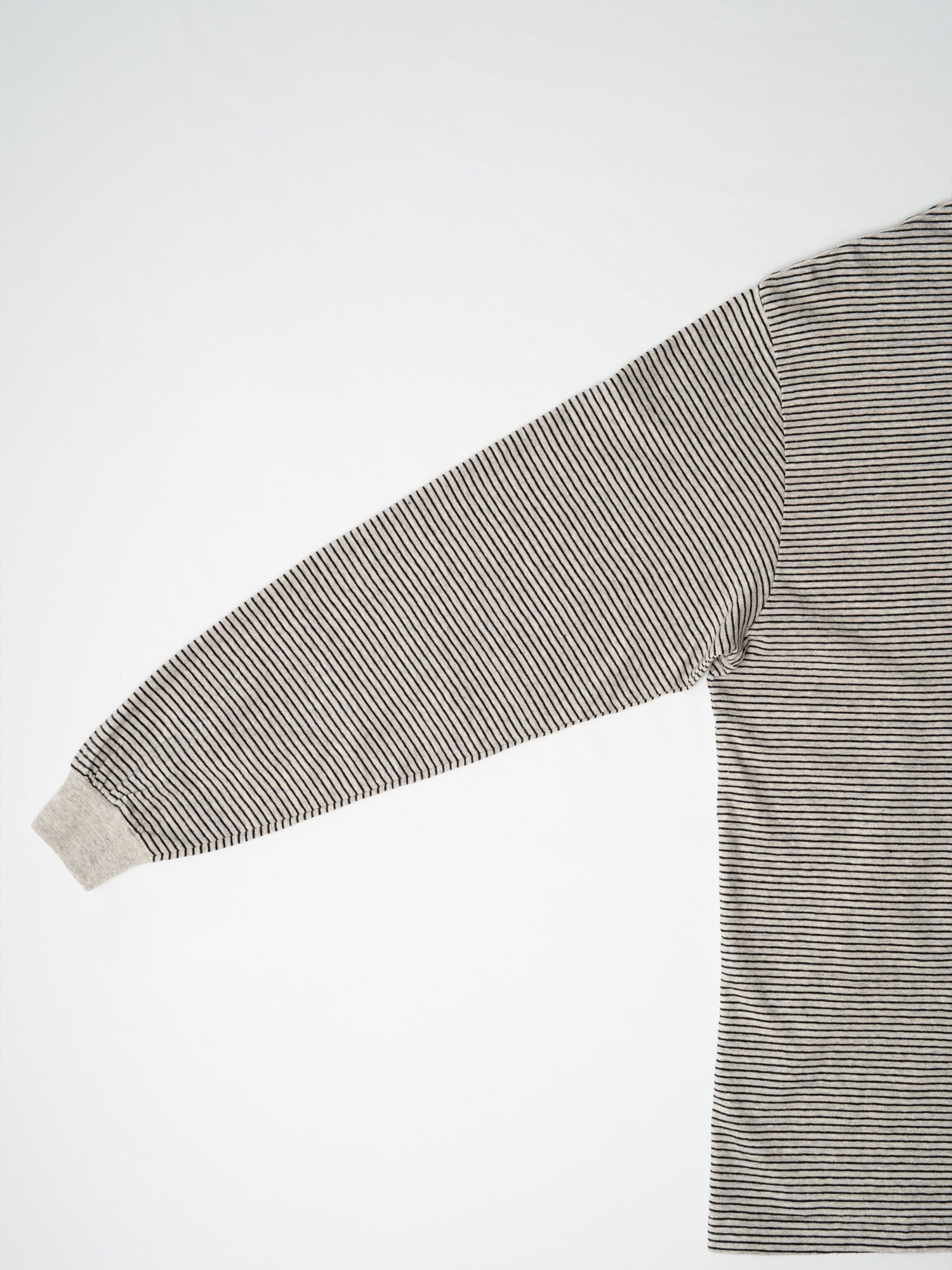 26SS ends and means ボーダーT ロンT M ENDS and MEANS Horizontal Striped L/S Tee – CUXTON HOUSE