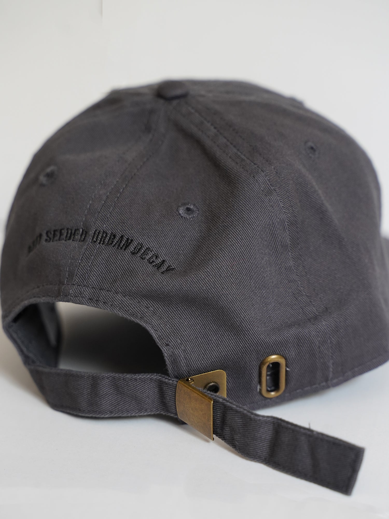 LIVING souvenir cap