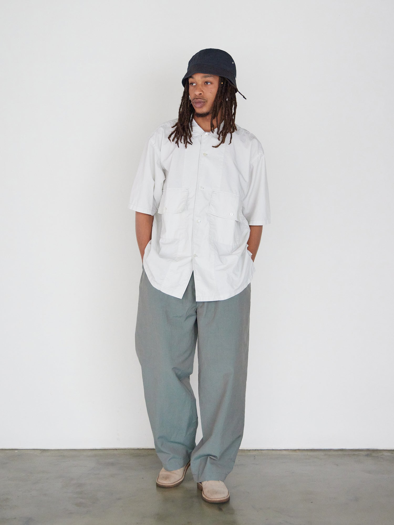 独特の上品 ENDS HOUSE CUXTON – Trousers Easy Trad MEANS and パンツ