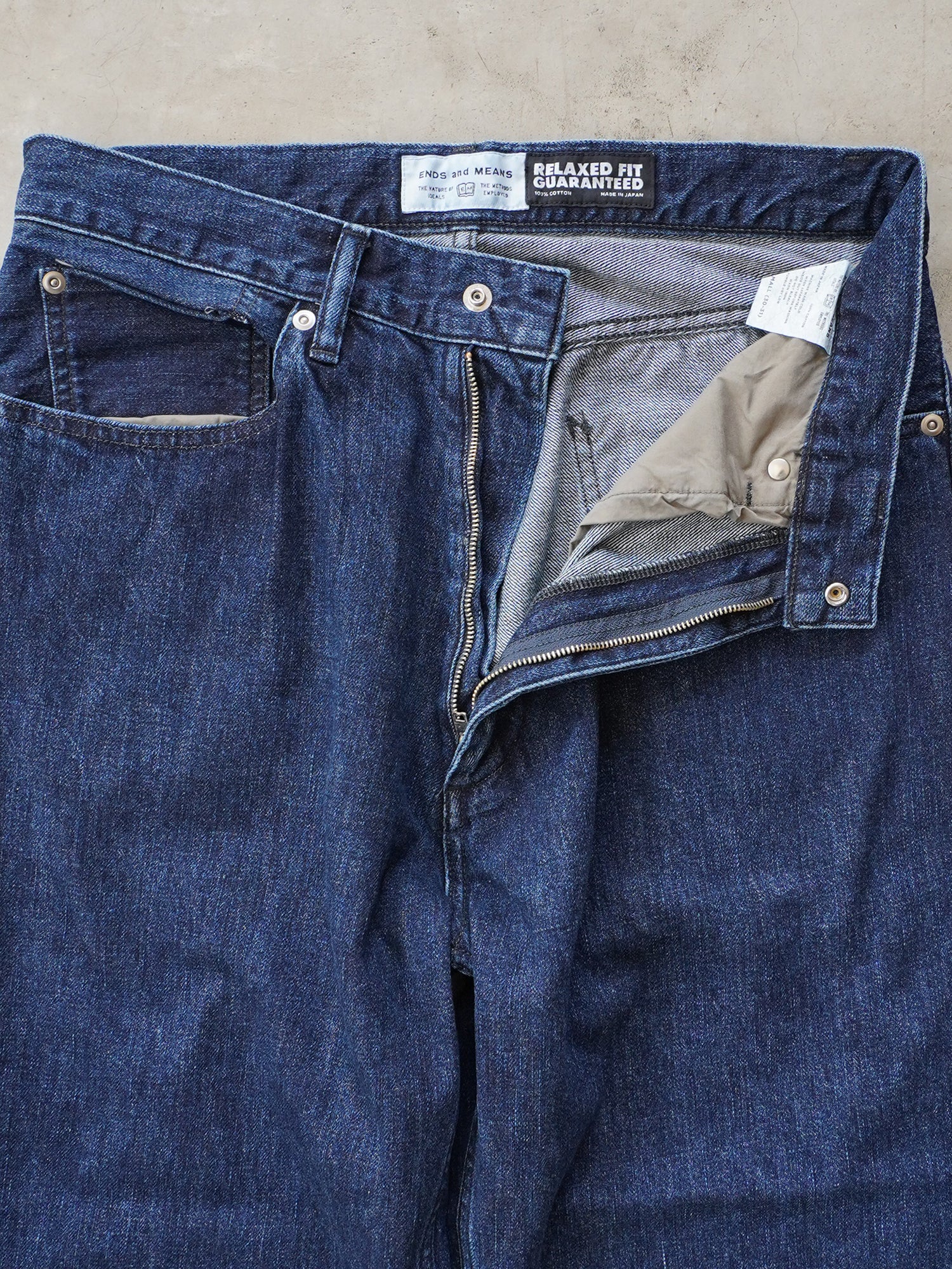Relaxed fit 5-pocket washed denim