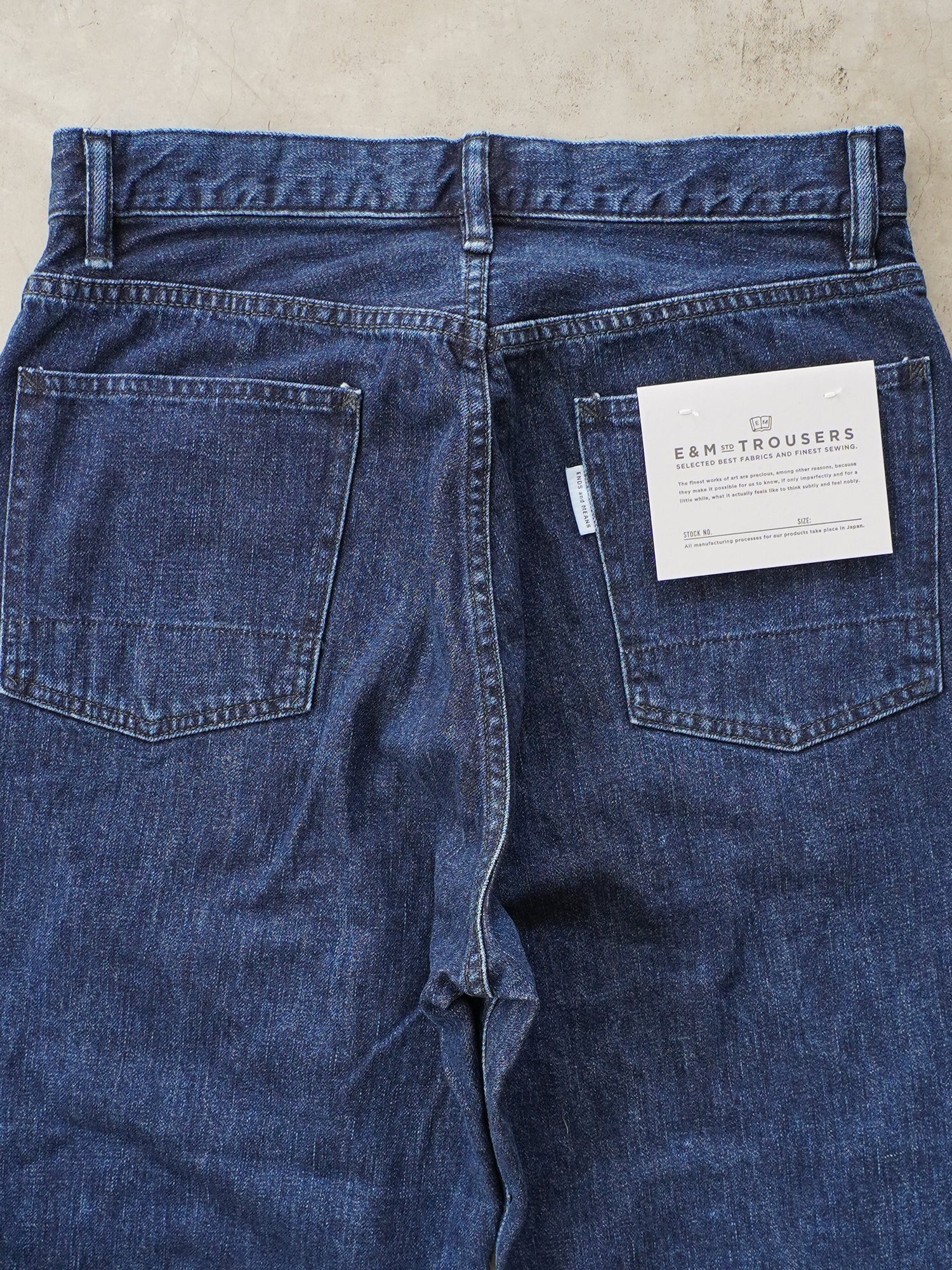Relaxed fit 5-pocket washed denim