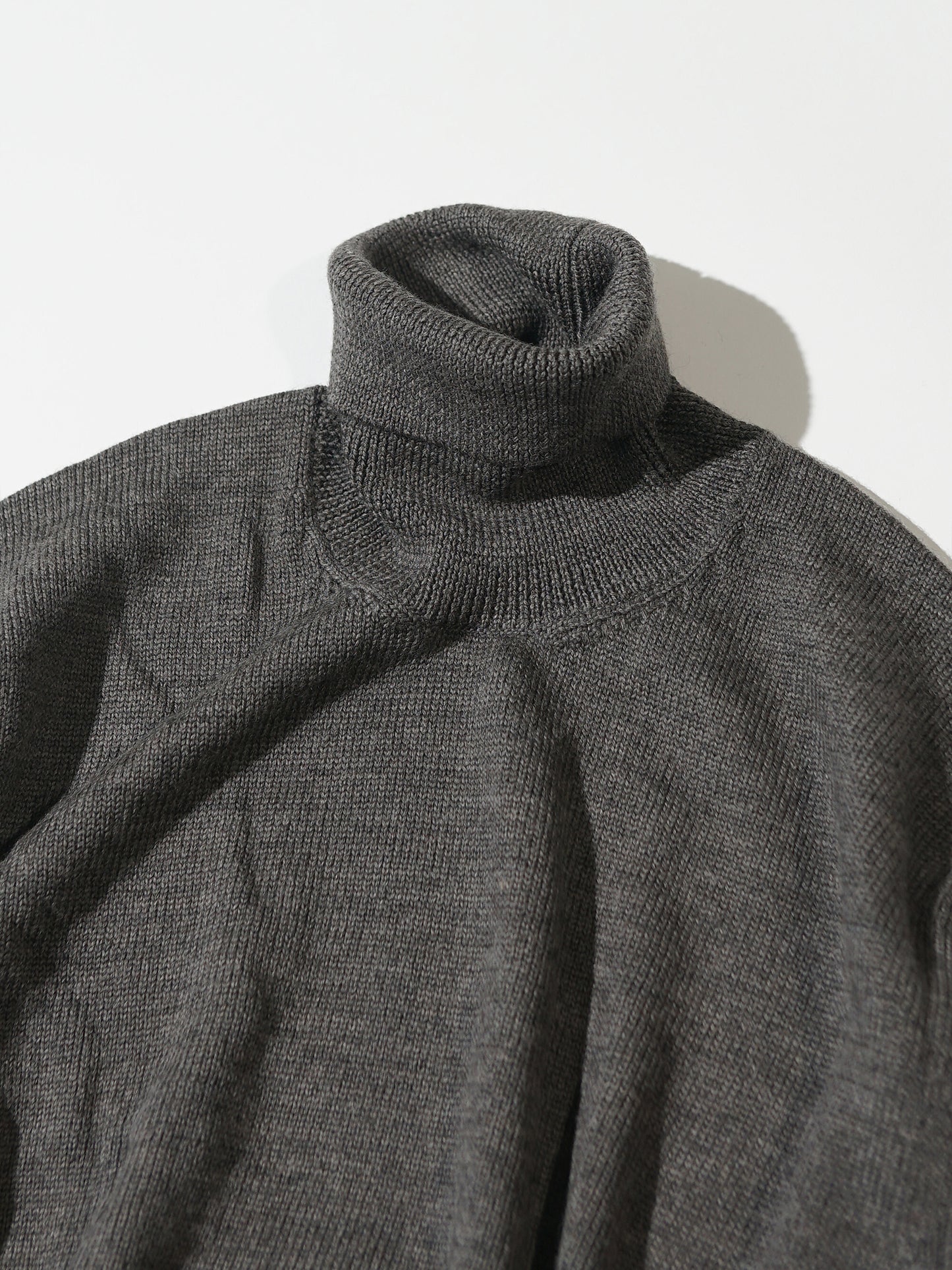 Merino Wool Turtle Neck Knit