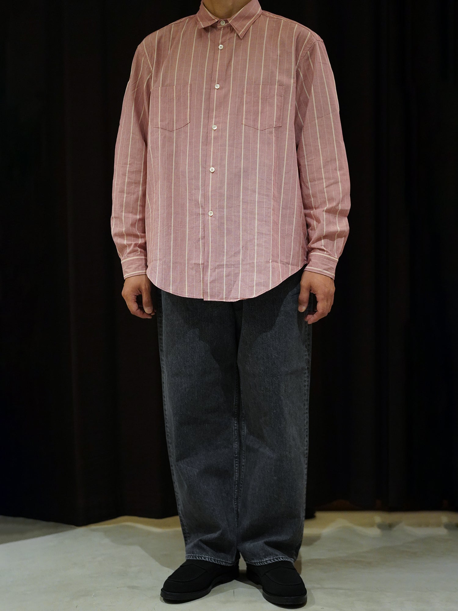 Relaxed fit 5-pocket washed denim