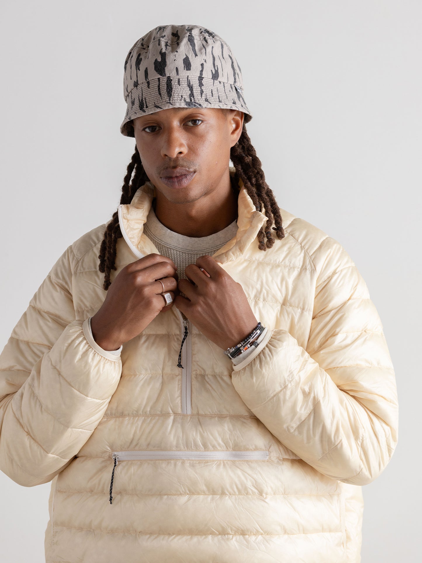 Light Down P/O Jacket